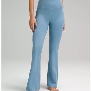 Lululemon Groove Super-High-Rise Flared Pant